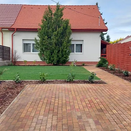 Dunakeszi Nap Apartman Exterior photo